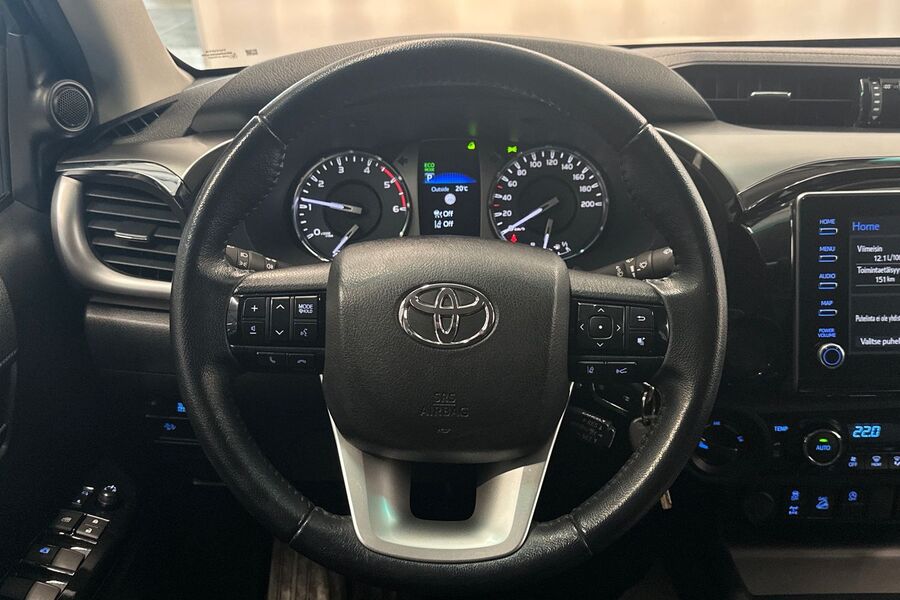 Toyota Hilux vaihtoauto