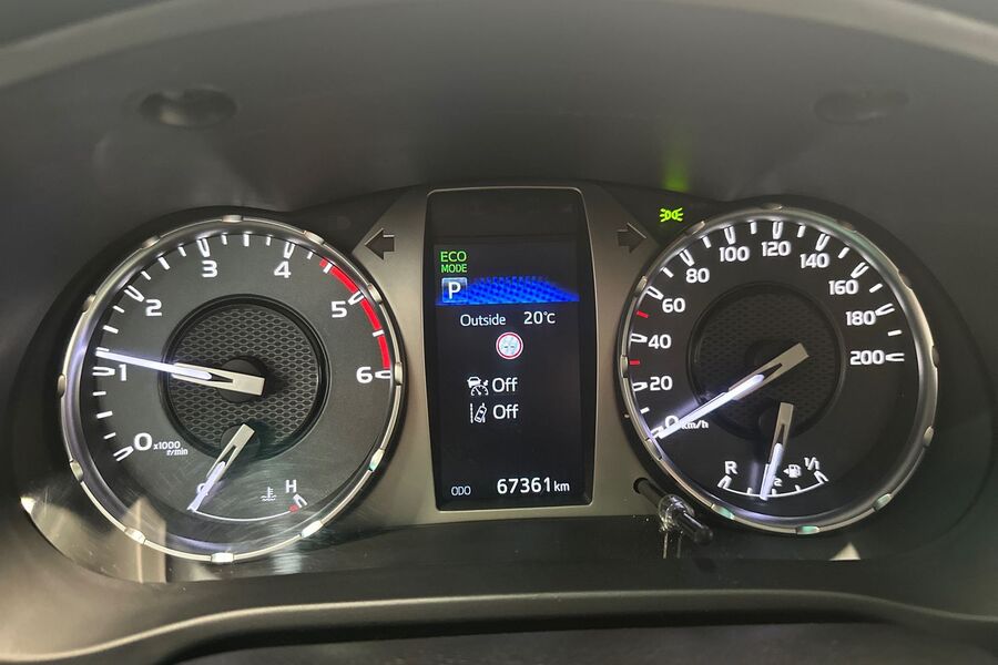 Toyota Hilux vaihtoauto