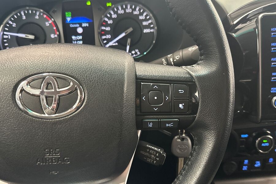Toyota Hilux vaihtoauto