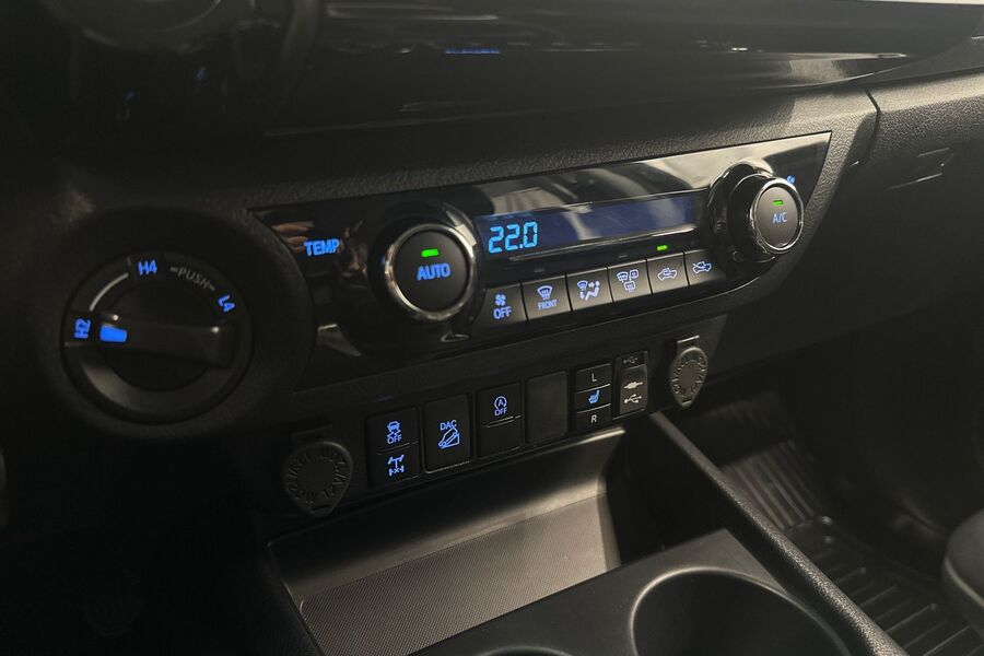 Toyota Hilux vaihtoauto