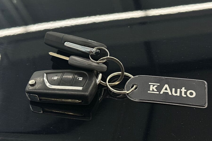 Toyota Hilux vaihtoauto