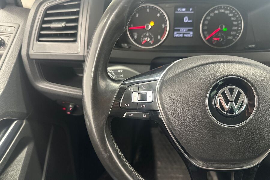 Volkswagen Caravelle vaihtoauto