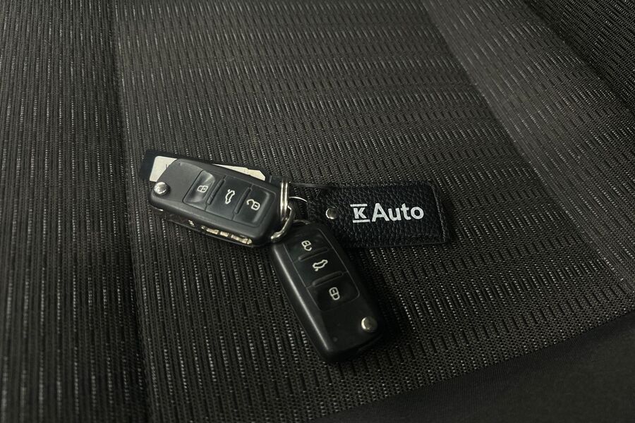 Volkswagen Caravelle vaihtoauto