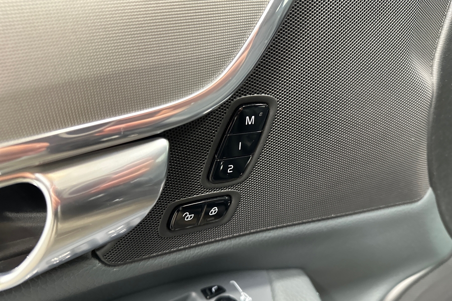 Volvo V90 Cross Country vaihtoauto