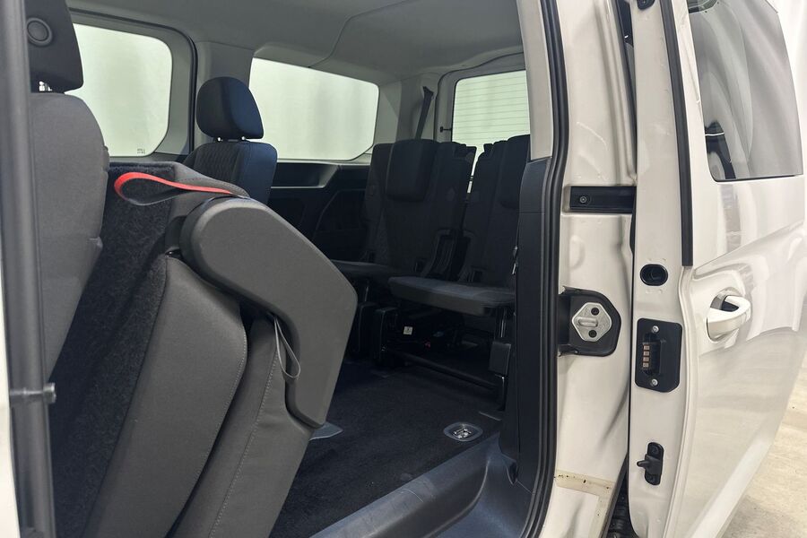 Volkswagen Caddy Maxi vaihtoauto