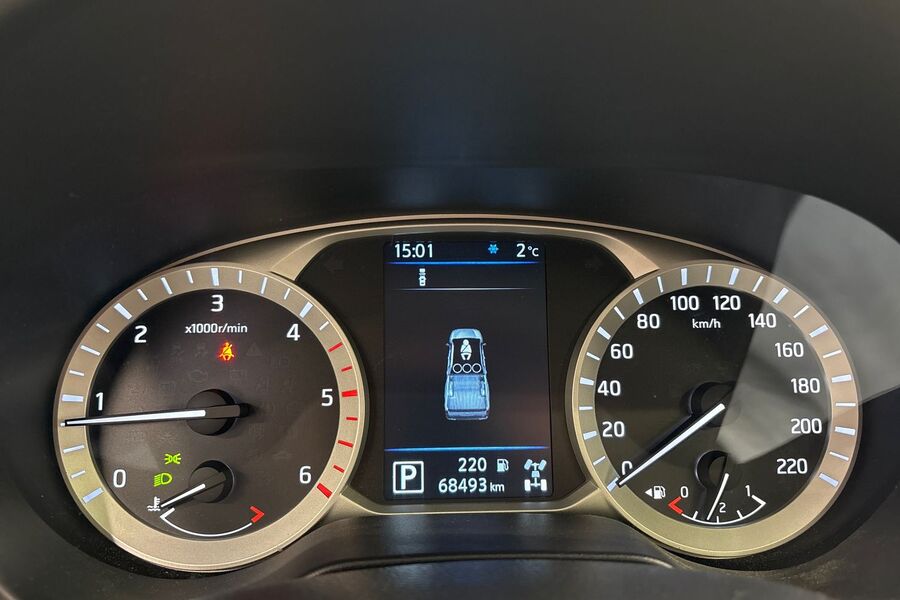 Nissan Navara vaihtoauto