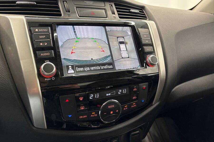 Nissan Navara vaihtoauto