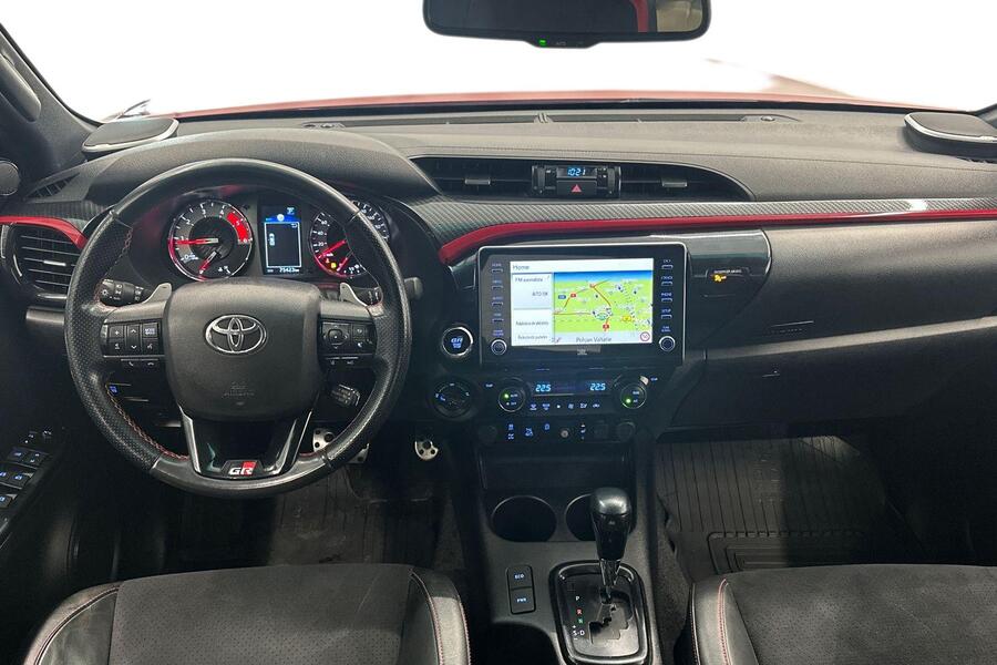 Toyota Hilux vaihtoauto