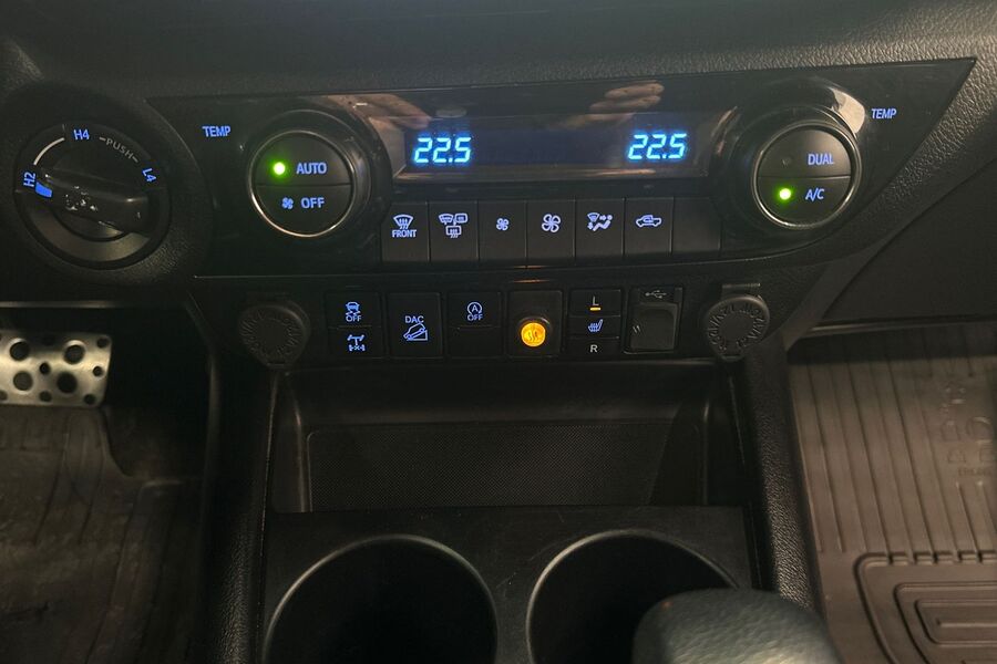 Toyota Hilux vaihtoauto