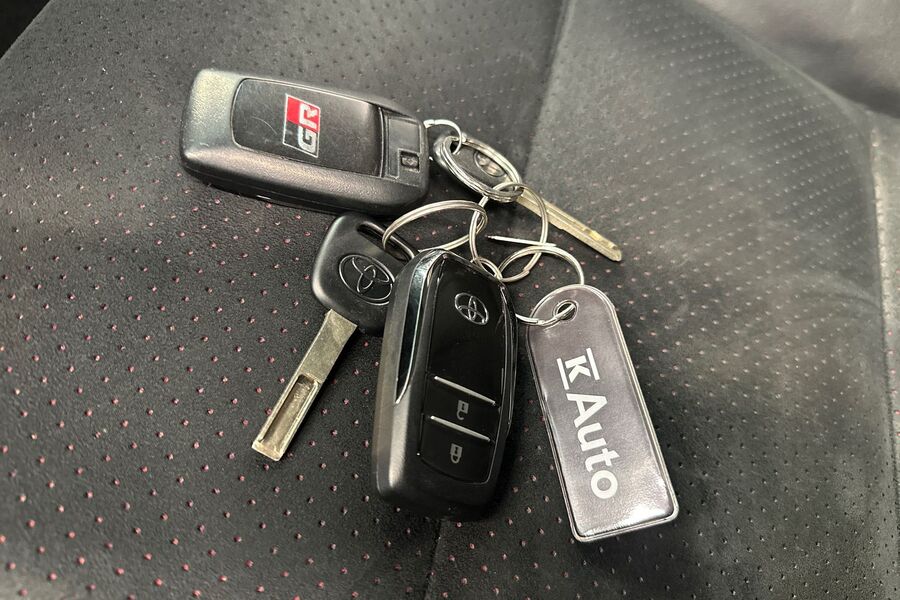 Toyota Hilux vaihtoauto