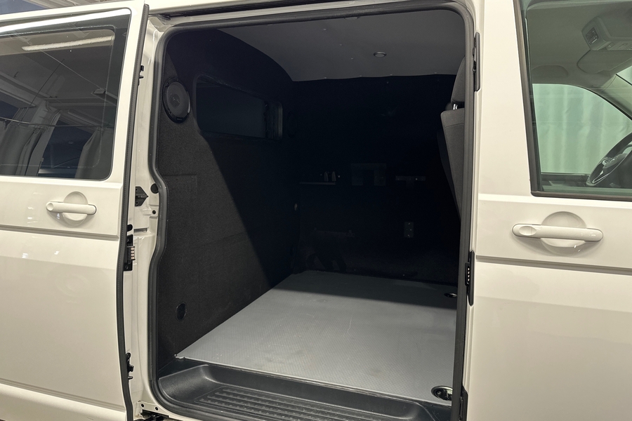 Volkswagen Transporter vaihtoauto