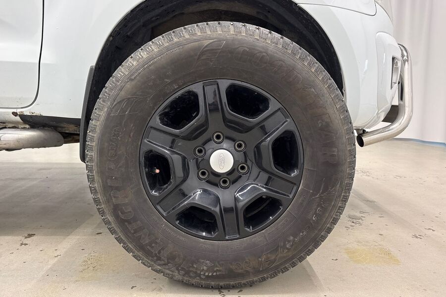 Ford Ranger vaihtoauto