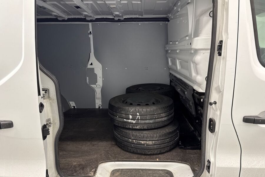 Nissan NV300 vaihtoauto