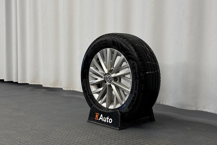 Volkswagen T-Roc vaihtoauto