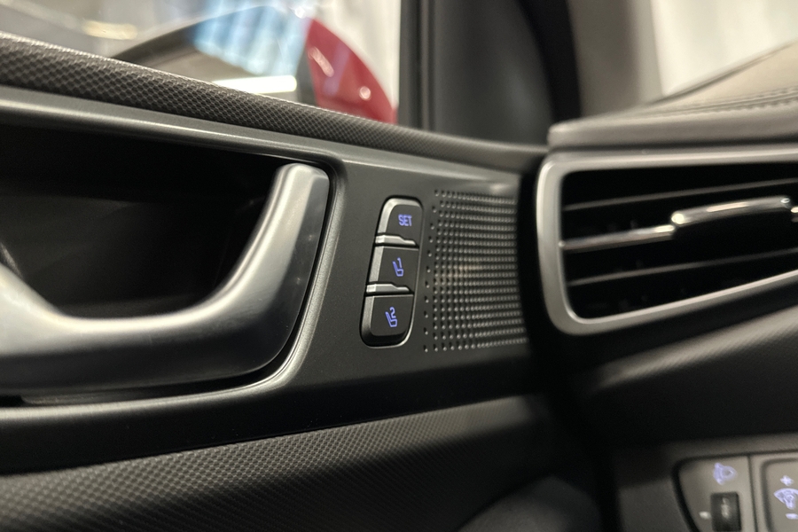 Hyundai IONIQ hybrid vaihtoauto