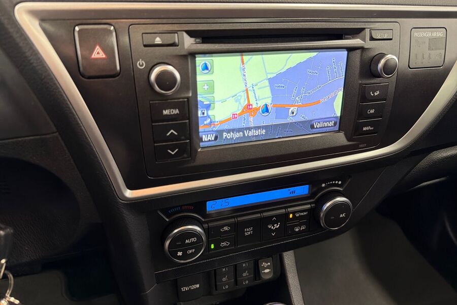 Toyota Auris vaihtoauto