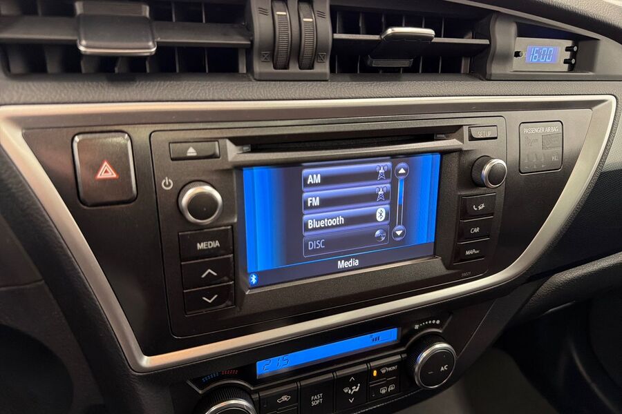 Toyota Auris vaihtoauto