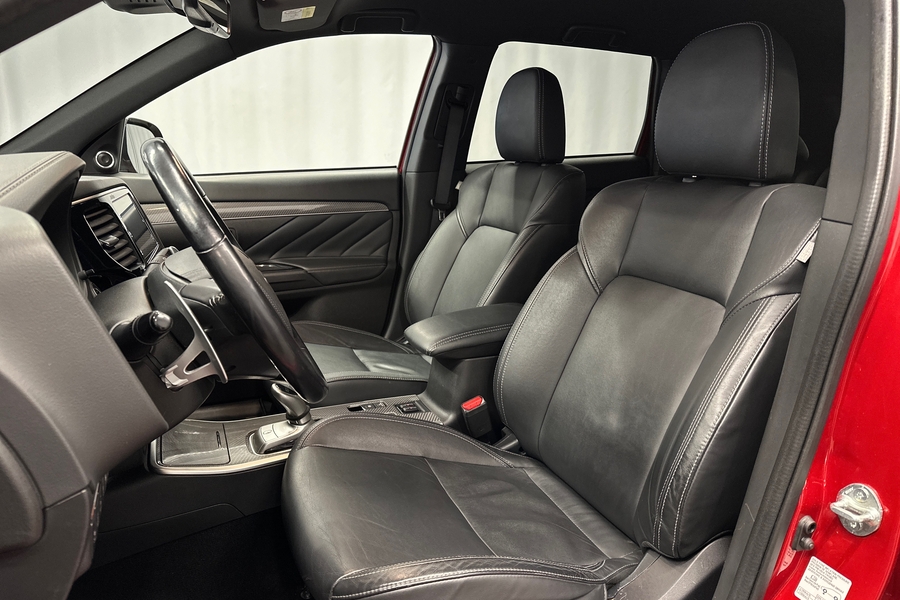 Mitsubishi Outlander PHEV vaihtoauto