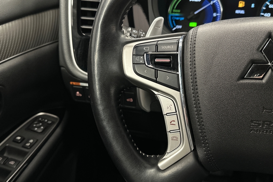 Mitsubishi Outlander PHEV vaihtoauto