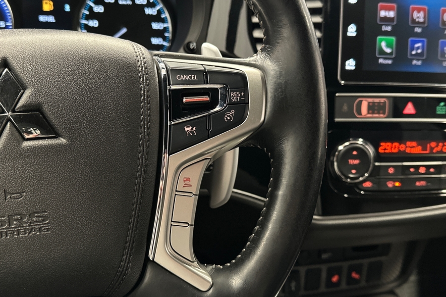 Mitsubishi Outlander PHEV vaihtoauto