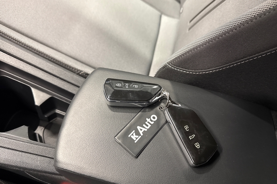 SEAT Leon Sportstourer vaihtoauto