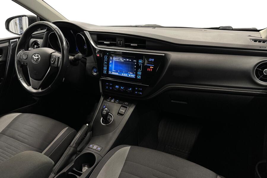 Toyota Auris vaihtoauto