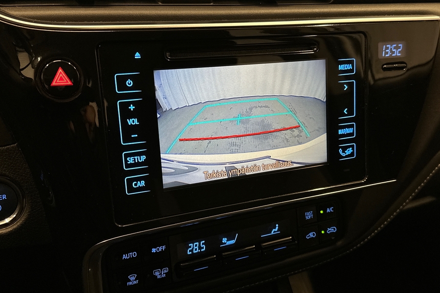 Toyota Auris vaihtoauto