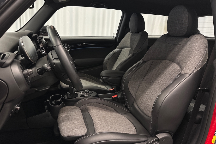 Mini Hatchback vaihtoauto