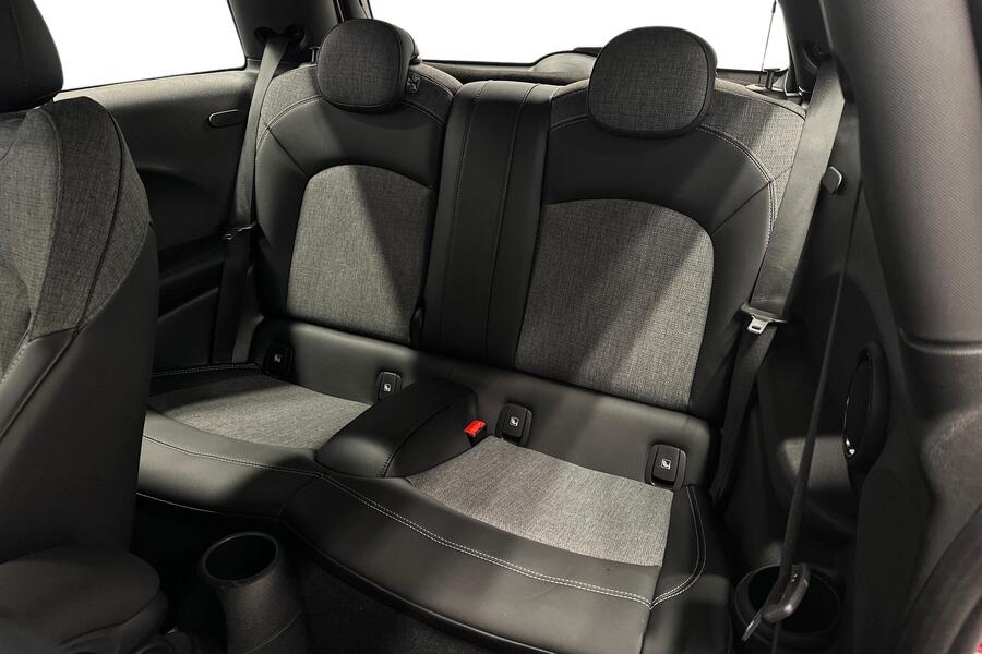 Mini Hatchback vaihtoauto