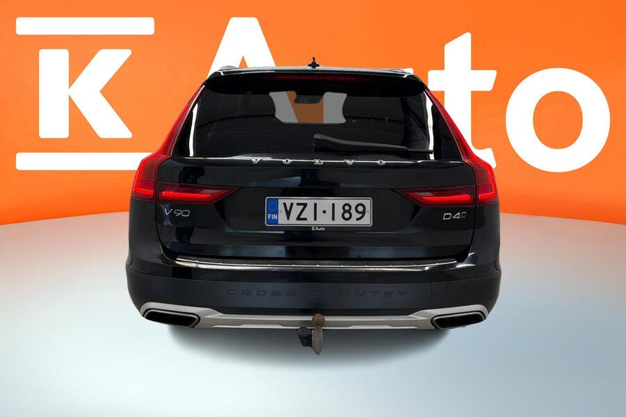 Volvo V90 Cross Country vaihtoauto