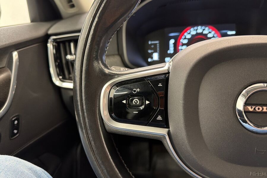 Volvo V90 Cross Country vaihtoauto