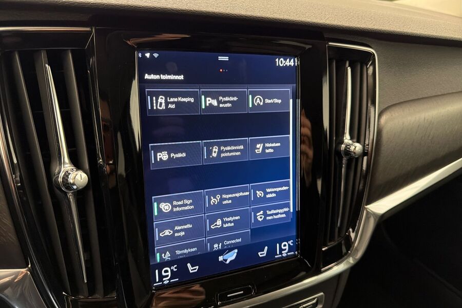 Volvo V90 Cross Country vaihtoauto