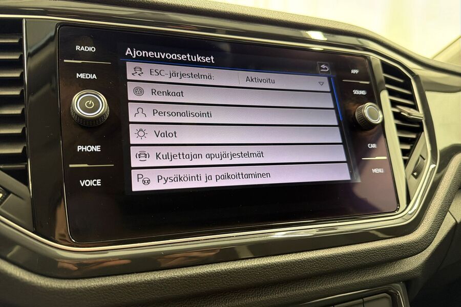 Volkswagen T-Roc vaihtoauto