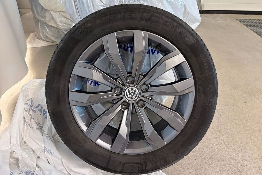 Volkswagen T-Roc vaihtoauto