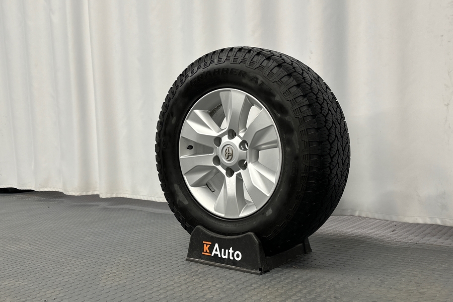 Toyota Land Cruiser vaihtoauto