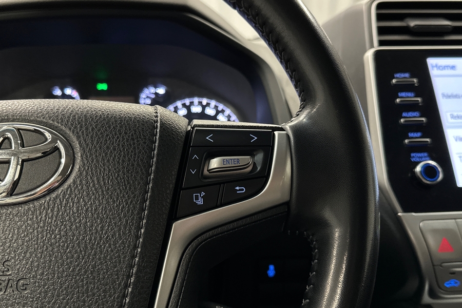 Toyota Land Cruiser vaihtoauto