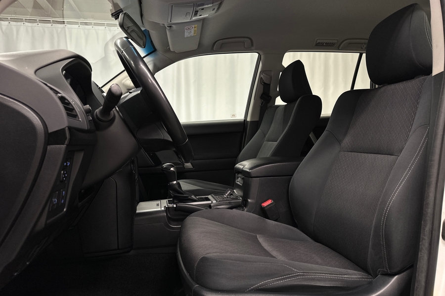 Toyota Land Cruiser vaihtoauto