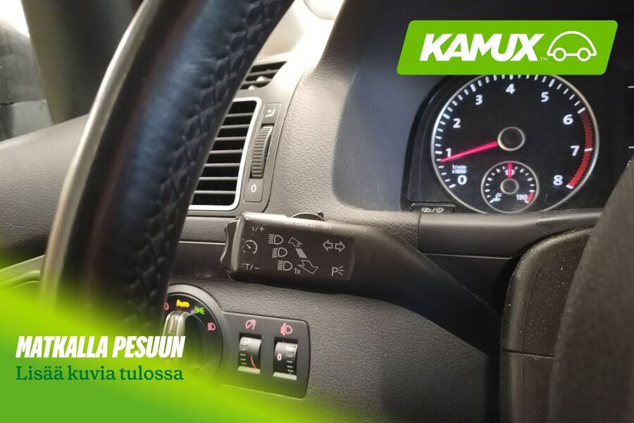 Volkswagen Touran vaihtoauto