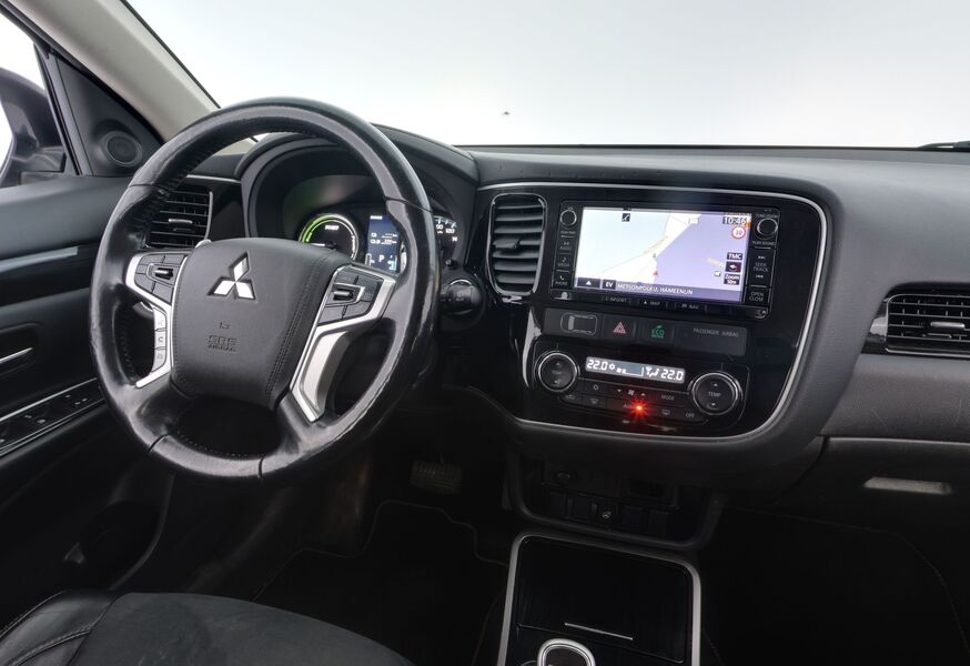 Mitsubishi Outlander PHEV vaihtoauto