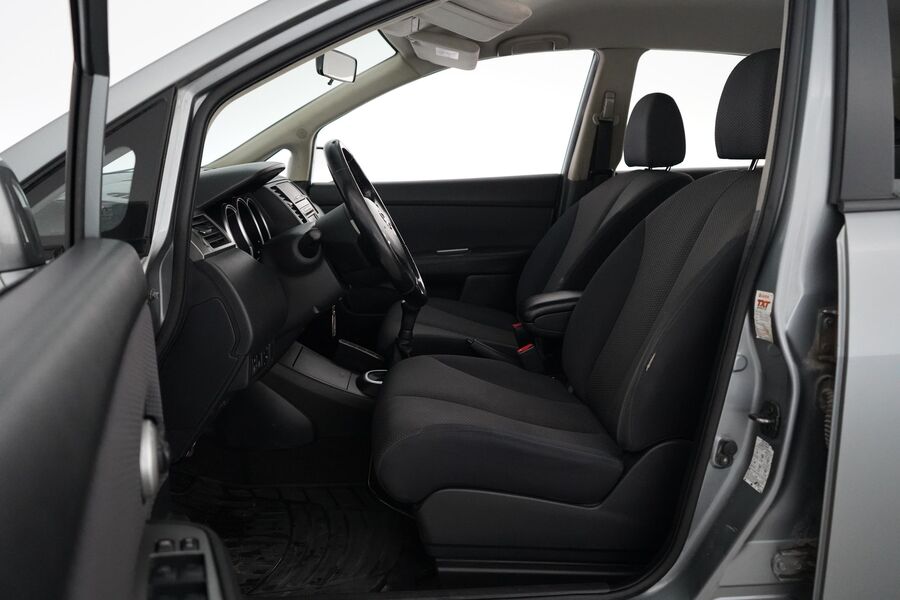 Nissan Tiida vaihtoauto