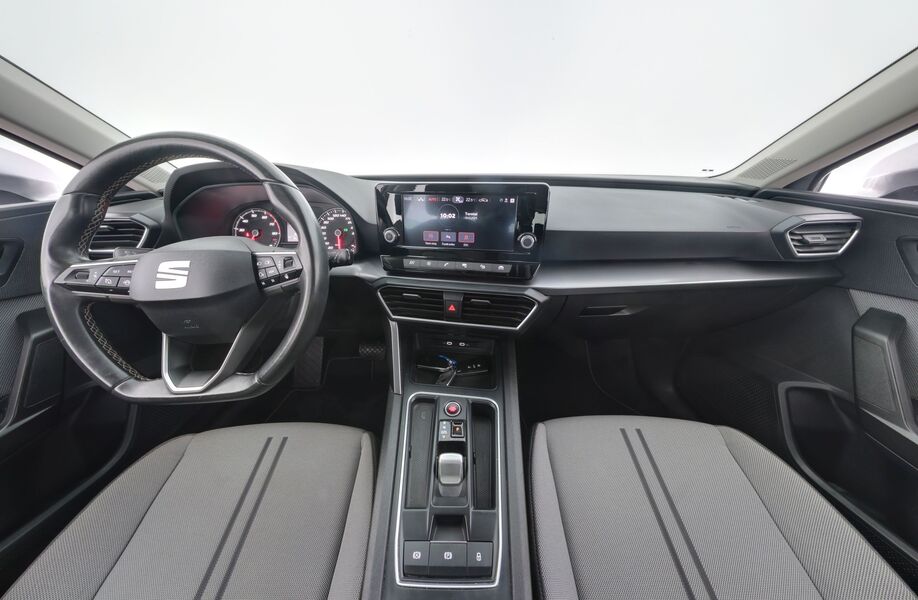 SEAT Leon Sportstourer vaihtoauto