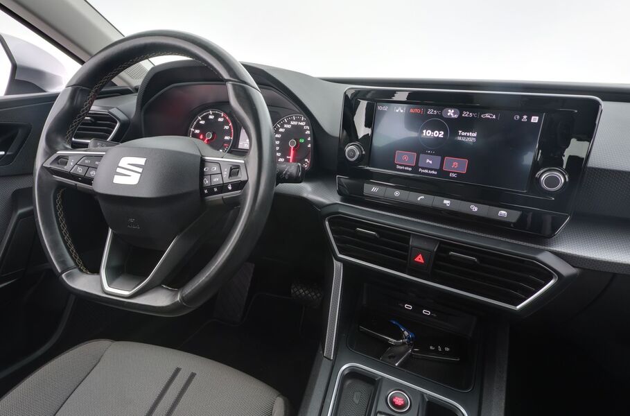 SEAT Leon Sportstourer vaihtoauto
