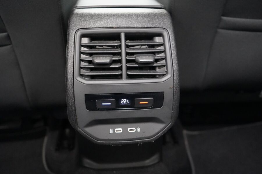 SEAT Leon Sportstourer vaihtoauto