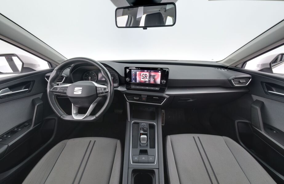 SEAT Leon Sportstourer vaihtoauto