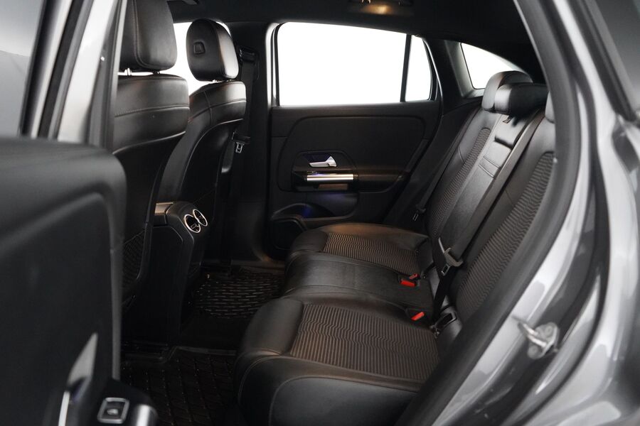 Mercedes-Benz EQA vaihtoauto