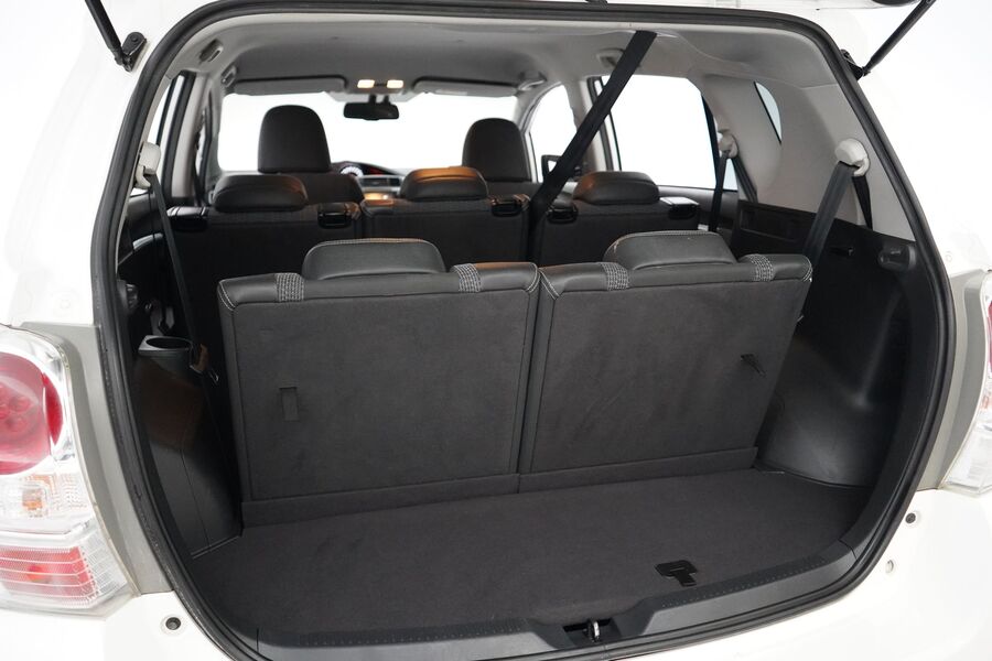 Toyota Verso vaihtoauto