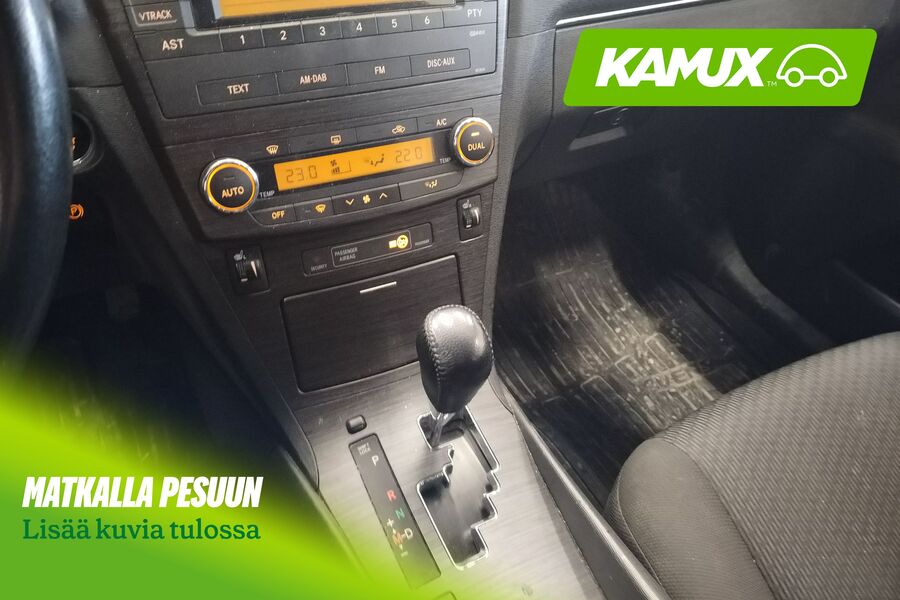 Toyota Avensis vaihtoauto