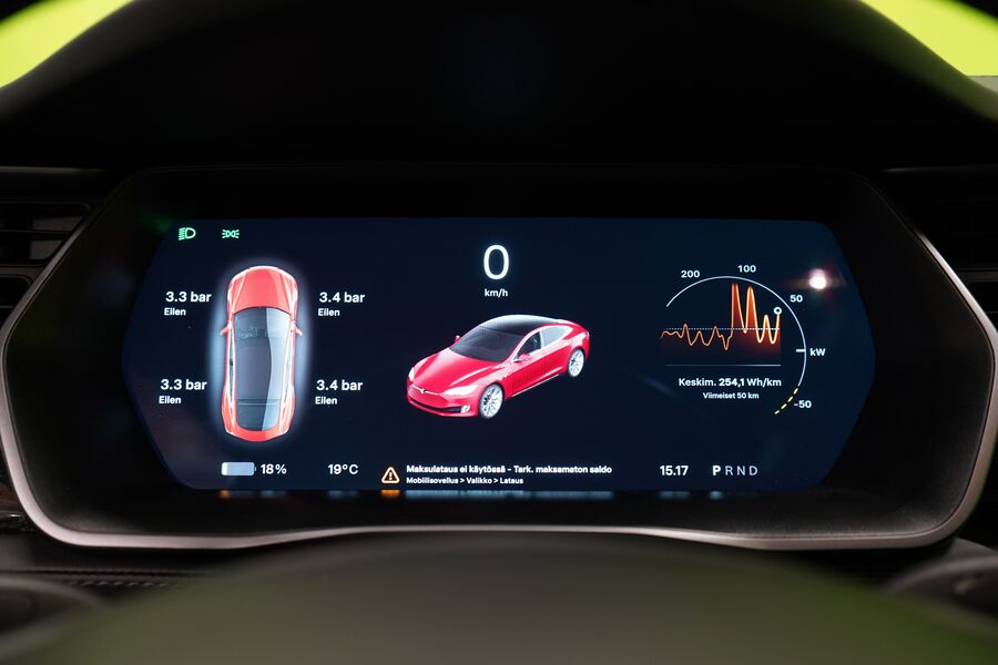 Tesla Model S vaihtoauto