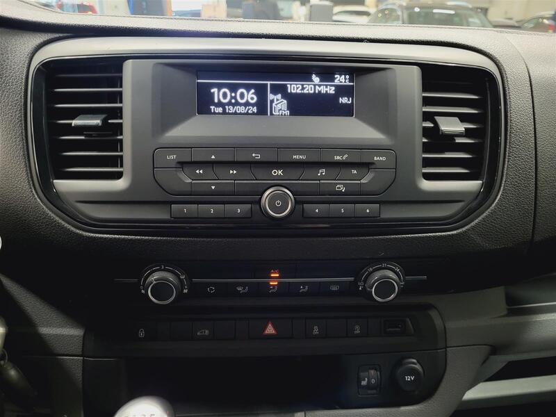 Opel Vivaro vaihtoauto