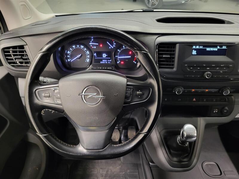 Opel Vivaro vaihtoauto